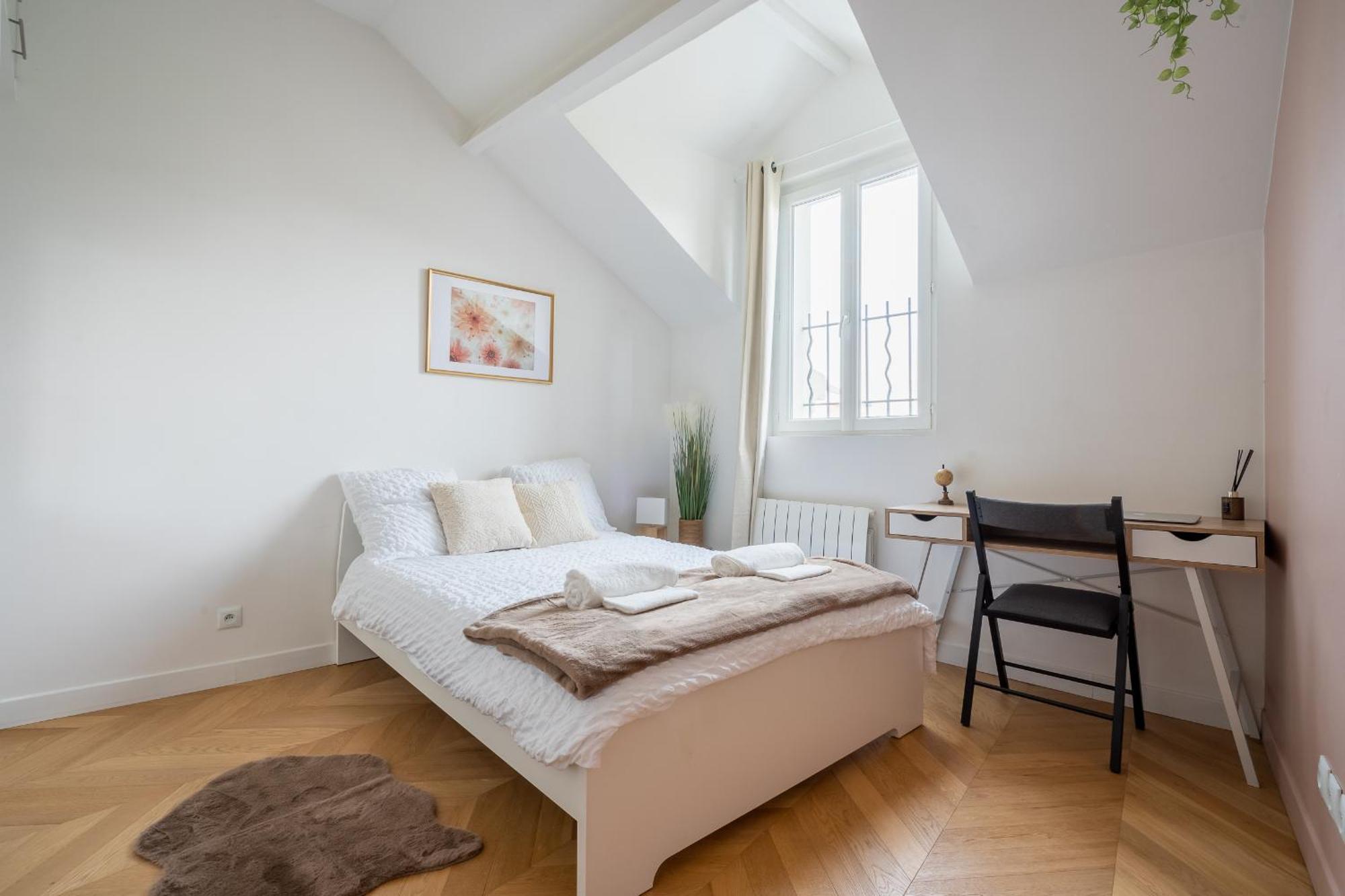 Le Duplex Des Voyageurs Apartment Aubervilliers
